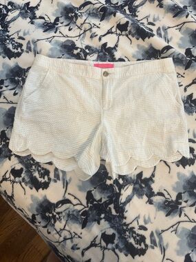 Lilly Pulitzer White Scalloped Hem Shorts